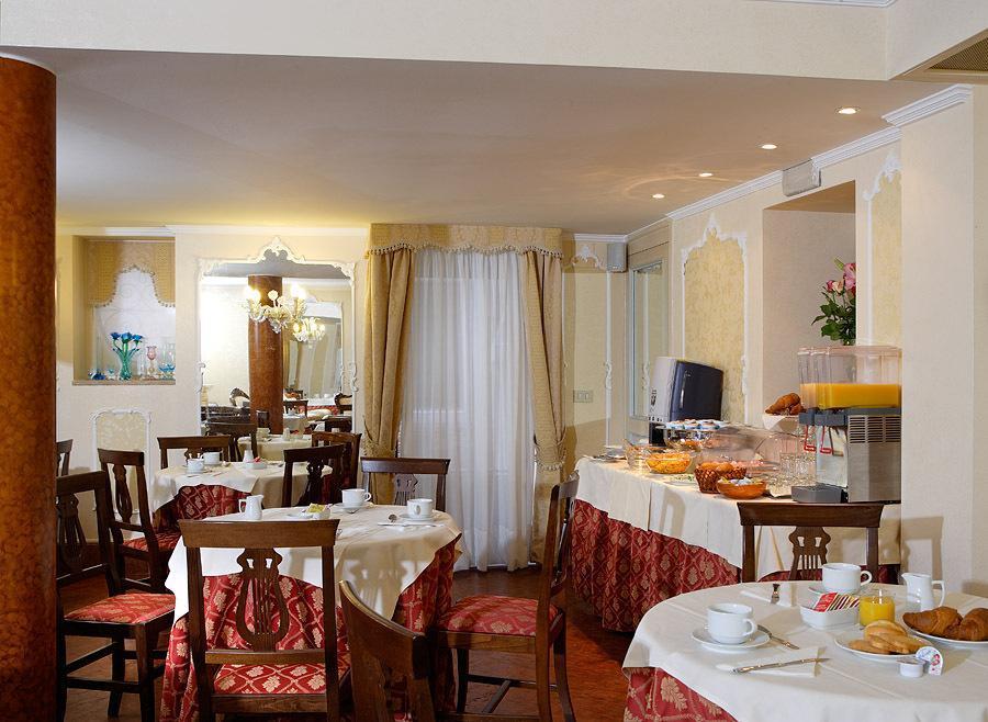 Hotel San Giorgio Venesia Bagian luar foto